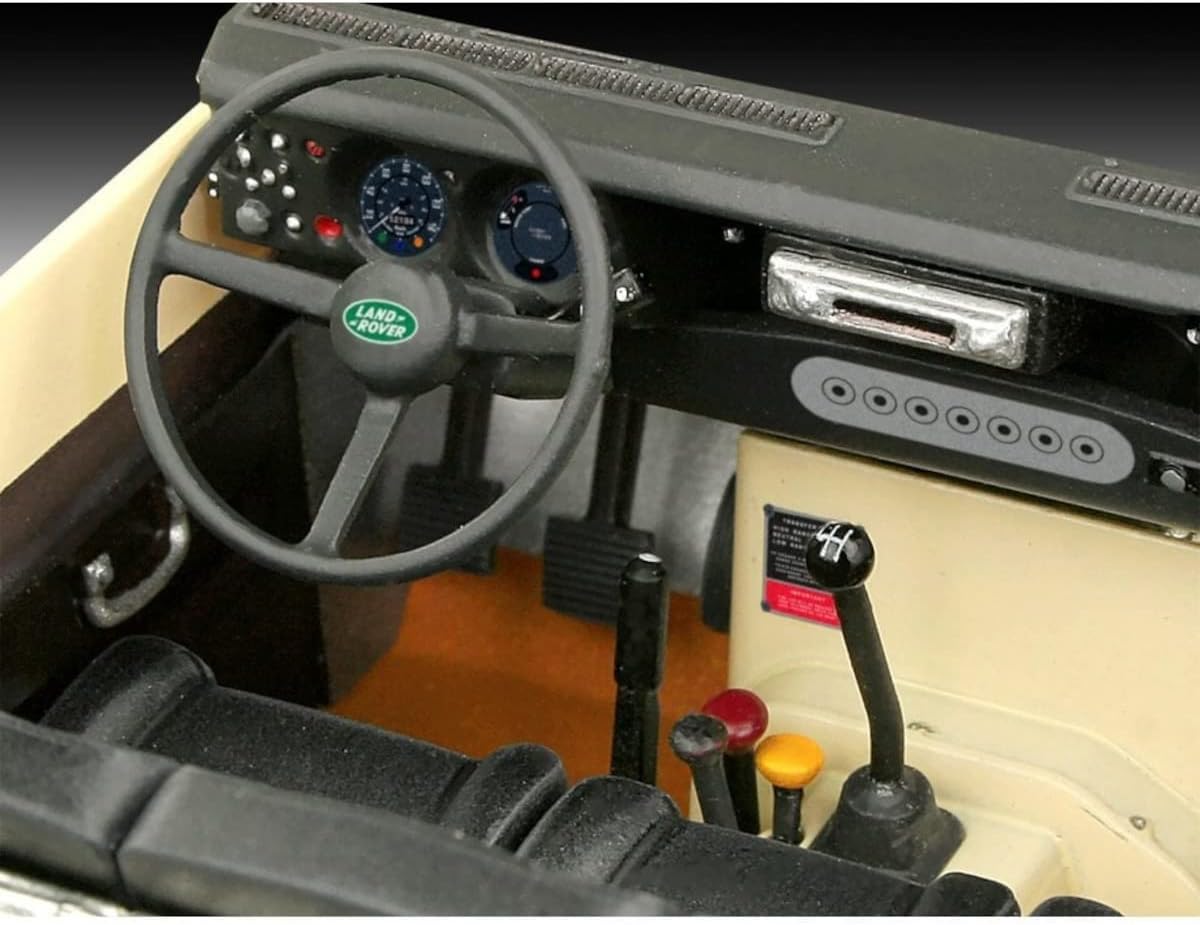 Revell Modellbausatz I Land Rover Series III LWB 109 I Detailreicher Level 3 Fahrzeug Bausatz I 174 Teile I Maßstab 1:24 I für Kinder und Erwachsene ab 10 Jahren, Mittel