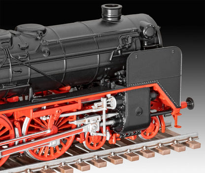Revell Model Set 62171 Express Locomotive BR02&Tender 2'2'T30 1:87 Scale Unbuilt/Unpainted Plastic Model Kit with Accessories