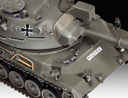 Revell Model Set 63240 Leopard Tank 1 1:35 Scale Unbuilt/Unpainted Plastic Model Kit With Accessories
