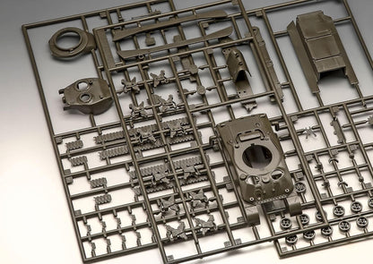 Revell Model Set 63290 Sherman Tank M4A1 1:72 Scale Unbuilt/Unpainted Plastic Model Kit With Accessories