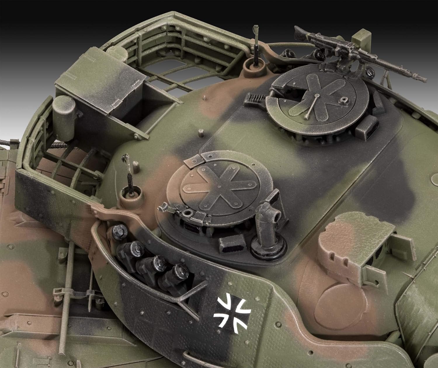 Revell Model Set 63320 Leopard Tank 1A5 1:35 Scale Unbuilt/Unpainted Plastic Model Kit With Accessories