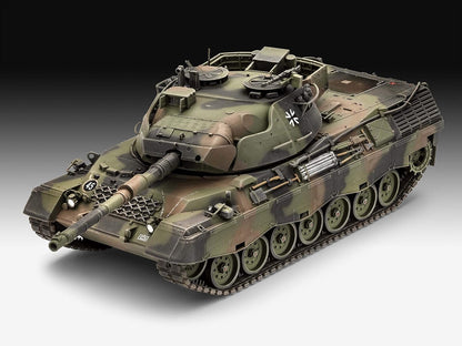 Revell Model Set 63320 Leopard Tank 1A5 1:35 Scale Unbuilt/Unpainted Plastic Model Kit With Accessories