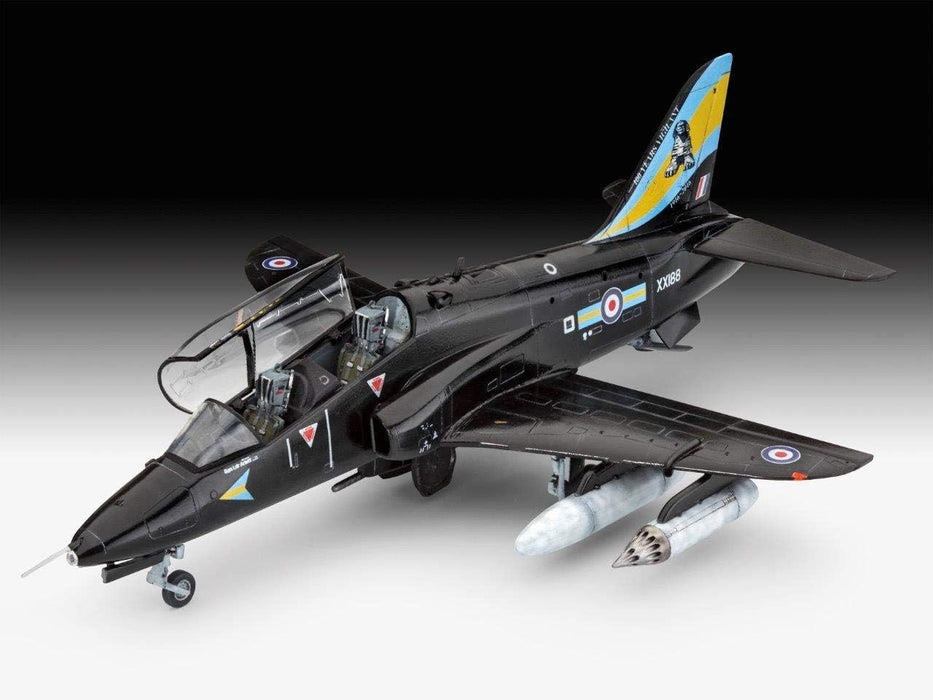 Revell 64970 - Maqueta de avión BAE Hawk T.1 para Principiantes (sin lacar, con Accesorios básicos