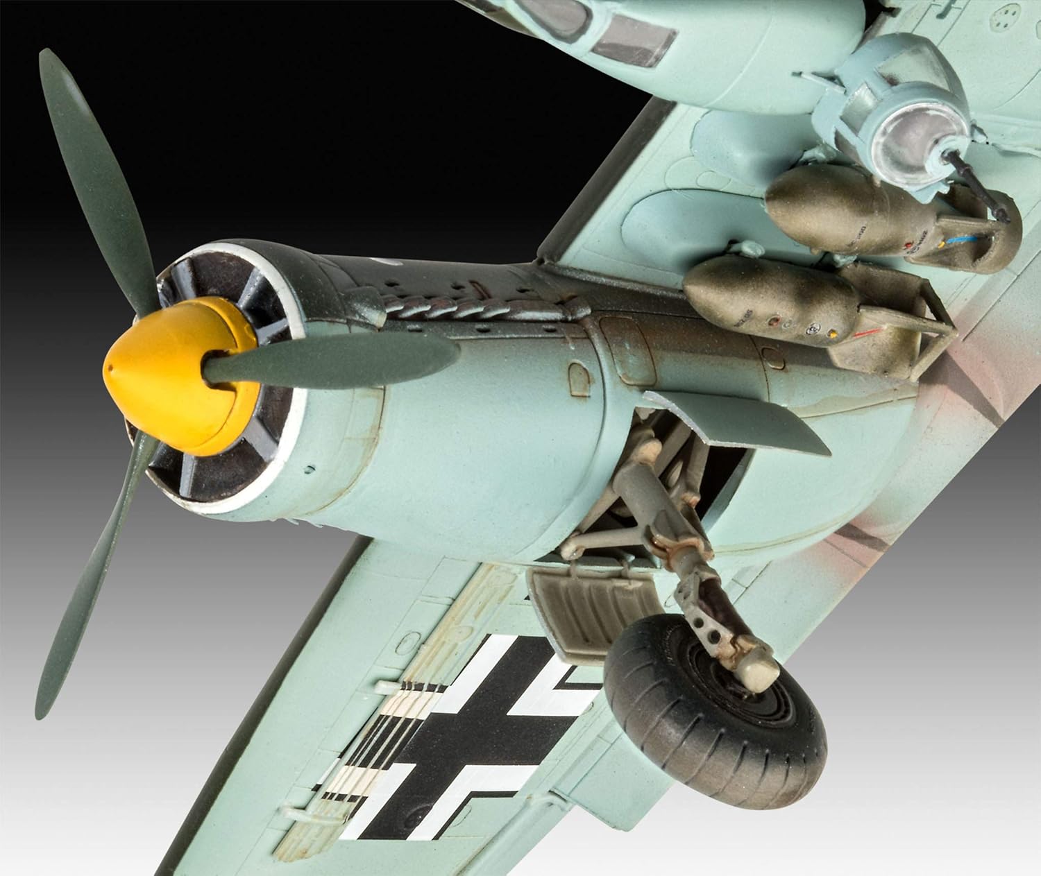 Revell Model Set 64972 Junkers Ju88 A-1 "Battle of Britain 1:72 Scale Unbuilt/Unpainted Plastic Model Kit with Accessories