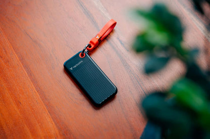 Verbatim Pocket SSD 1 TB (SSD Externo NVMe USB 3.2 Gen 2, hasta 1000 MB/s de Lectura y Escritura, Disco Duro portátil para Mac, PC y Consola de Juegos, Negro/Rojo
