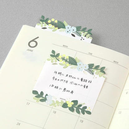 Pre-Cut Paper Leaf Pattern
