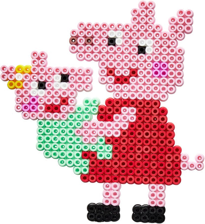 Hama Beads 7976 Peppa Wutz & Sister, Confezione Regalo Piccola con 2000 Midi Beads, Lavagna Trasparente, sagoma del Motivo, Carta da Stiro e Istruzioni, Divertimento per Grandi e piccini