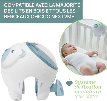 Chicco First Dreams IJsbeer Projector, 2in1 Wieg en Nachtkastje Projector, Nachtlampje voor kinderen, Noorderlicht Projectie, Ontspannende Klassieke Muziek en Natuurgeluiden, Babyspeelgoed, 0 Maanden+