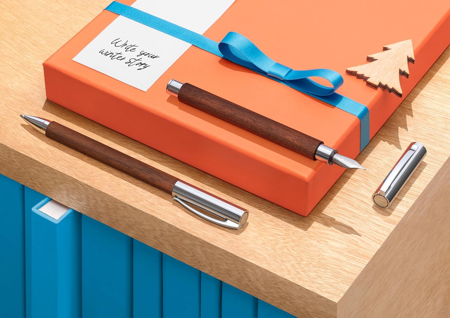 FABER-CASTELL 148581 - vulpen AMBITION walnoot, veerbreedte F, incl. geschenkverpakking en converter