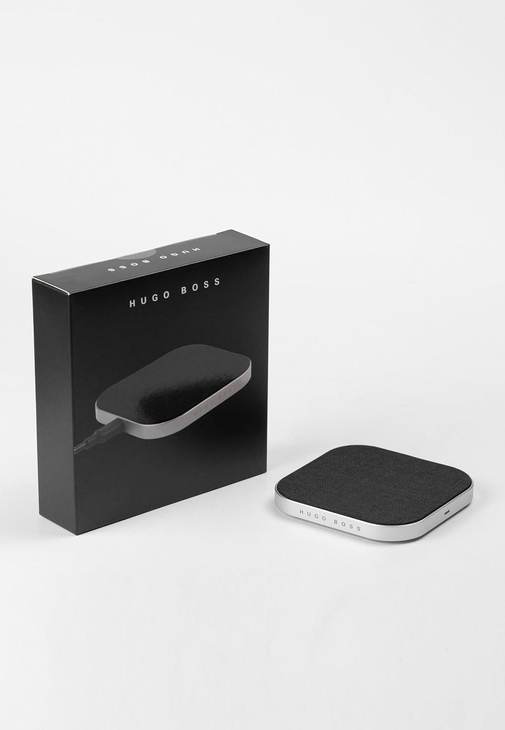Hugo Boss Wireless Charger Illusion Chrome