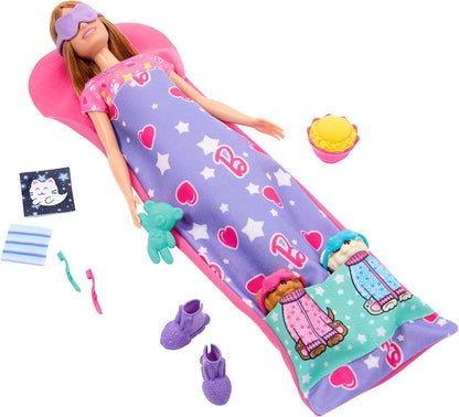 Barbie Pop en Speelset met 2 speelgoedhondjes en meer dan 10 accessoires, puppyslaapfeestje met kleurveranderingsfunctie, slaapzak, oogmaskers en meer, HXN01