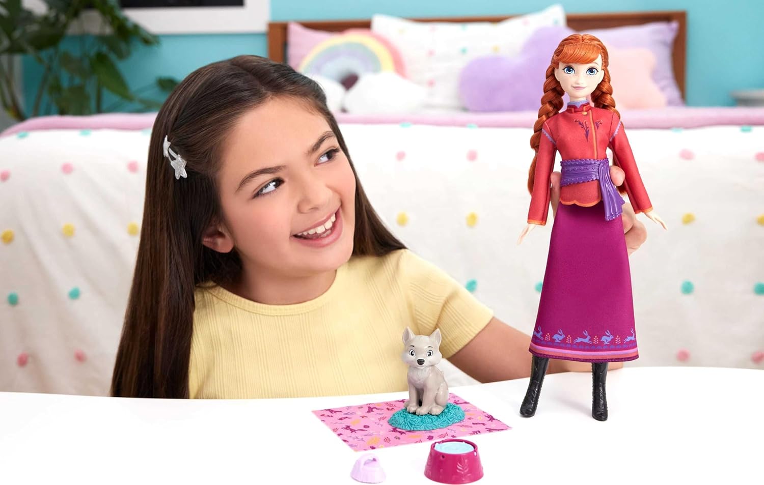 Mattel Disney Frozen Anna Fashion Doll & Wolf Cub Figure with 4 Accessories Including Animal Bed & Blanket, Inspired by Animals of Arendelle, JFG17