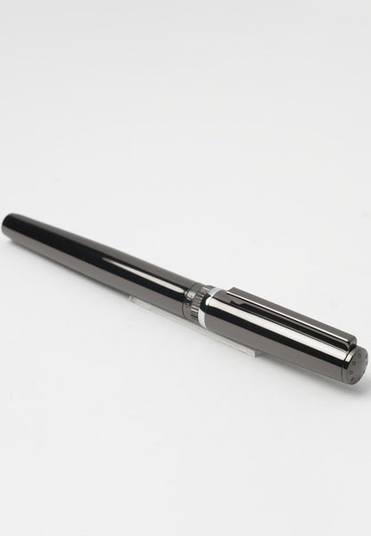 Hugo Boss Fountain pen Gear Metal Dark Chrome