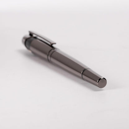 Hugo Boss Pluma estilográfica Chevron Gun