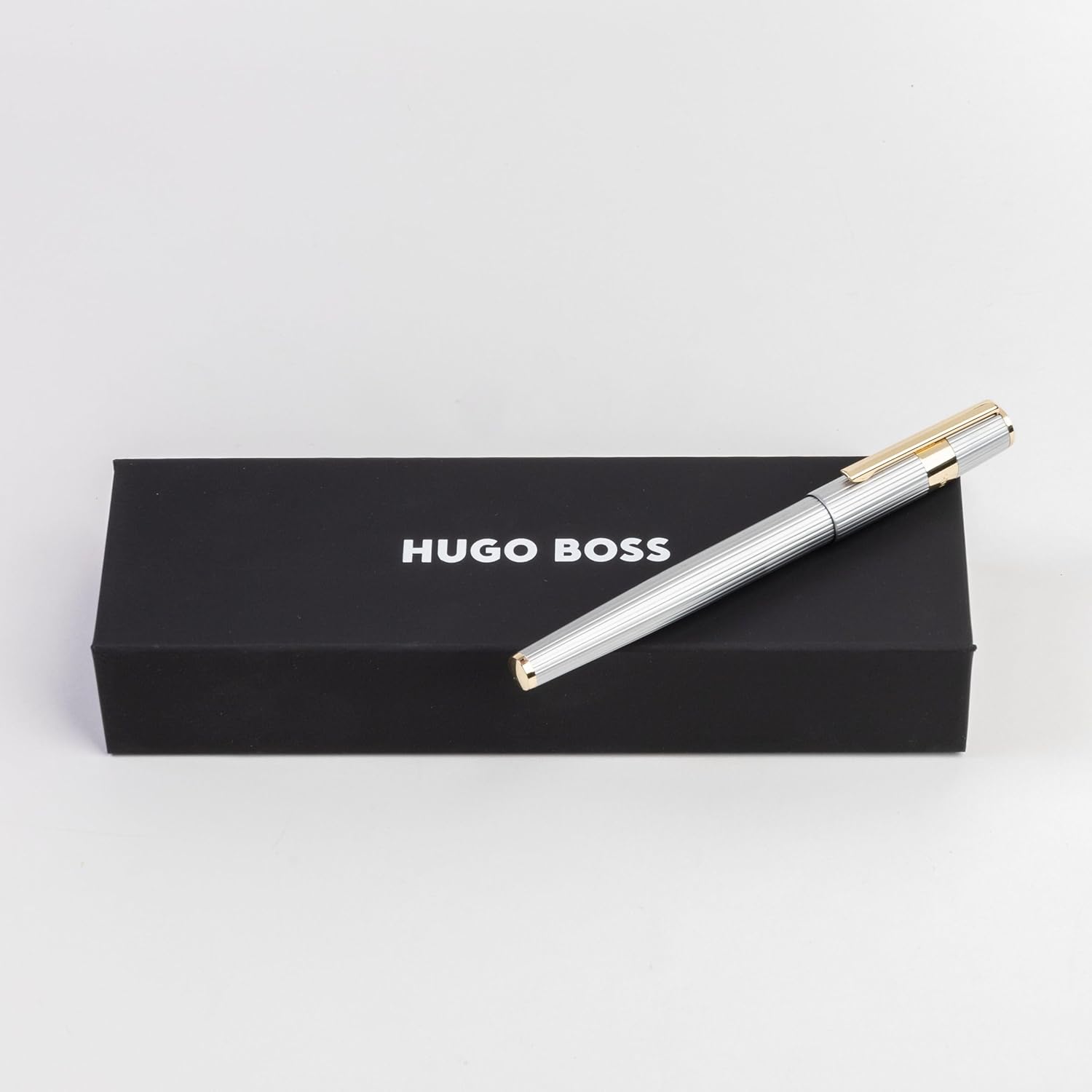 Hugo Boss Gear Pinstripe Silver/Gold Fountain Pen