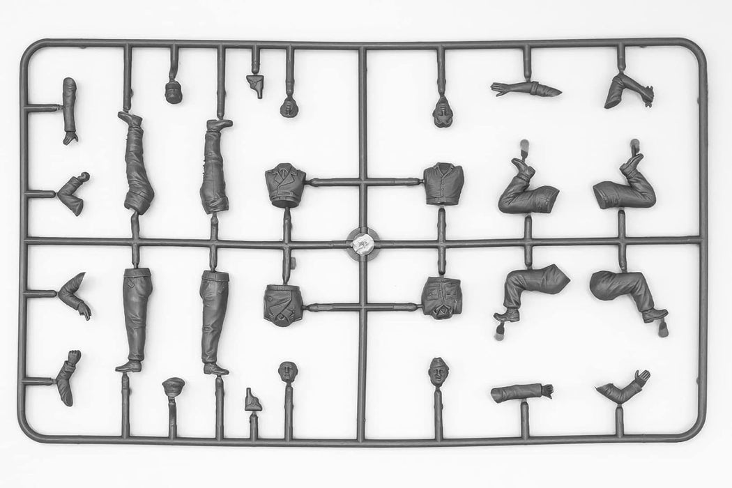 ICM ICM35211 1:35-German Tank Crew (1943-1945) 3 Figs