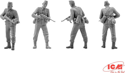 ICM ICM35634 1:35-German Tank Riders (1942-1945) 4 Figs, 0.69 x 1.3 x 5.08 cm