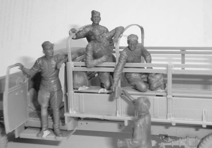 ICM ICM35635 1:35-Soviet Motorized Infantry (1943-1945) 5 Figs