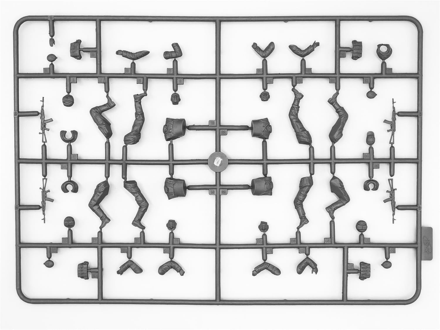 ICM 1:35 - Soviet Armored Carrier Riders (79-91) 4 Figs