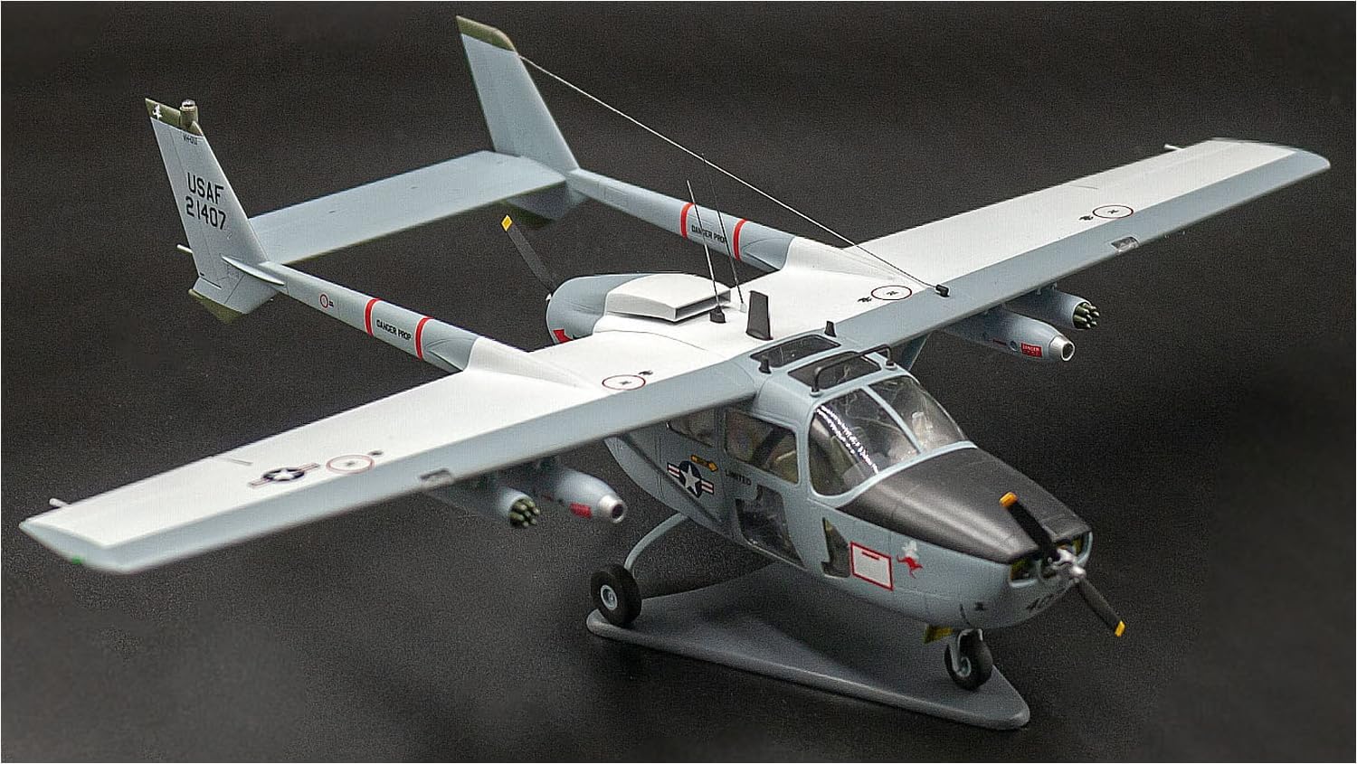 ICM ICM48290 1:48-Cessna O-2A Skymaster (Recon.