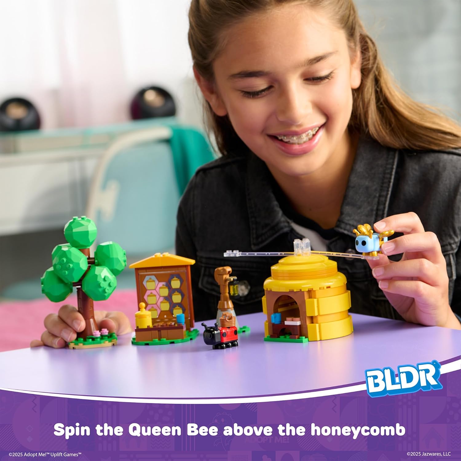 BLDR Adopt Me! Coffee Shop Building Set Exclusive Virtual Item Code Included