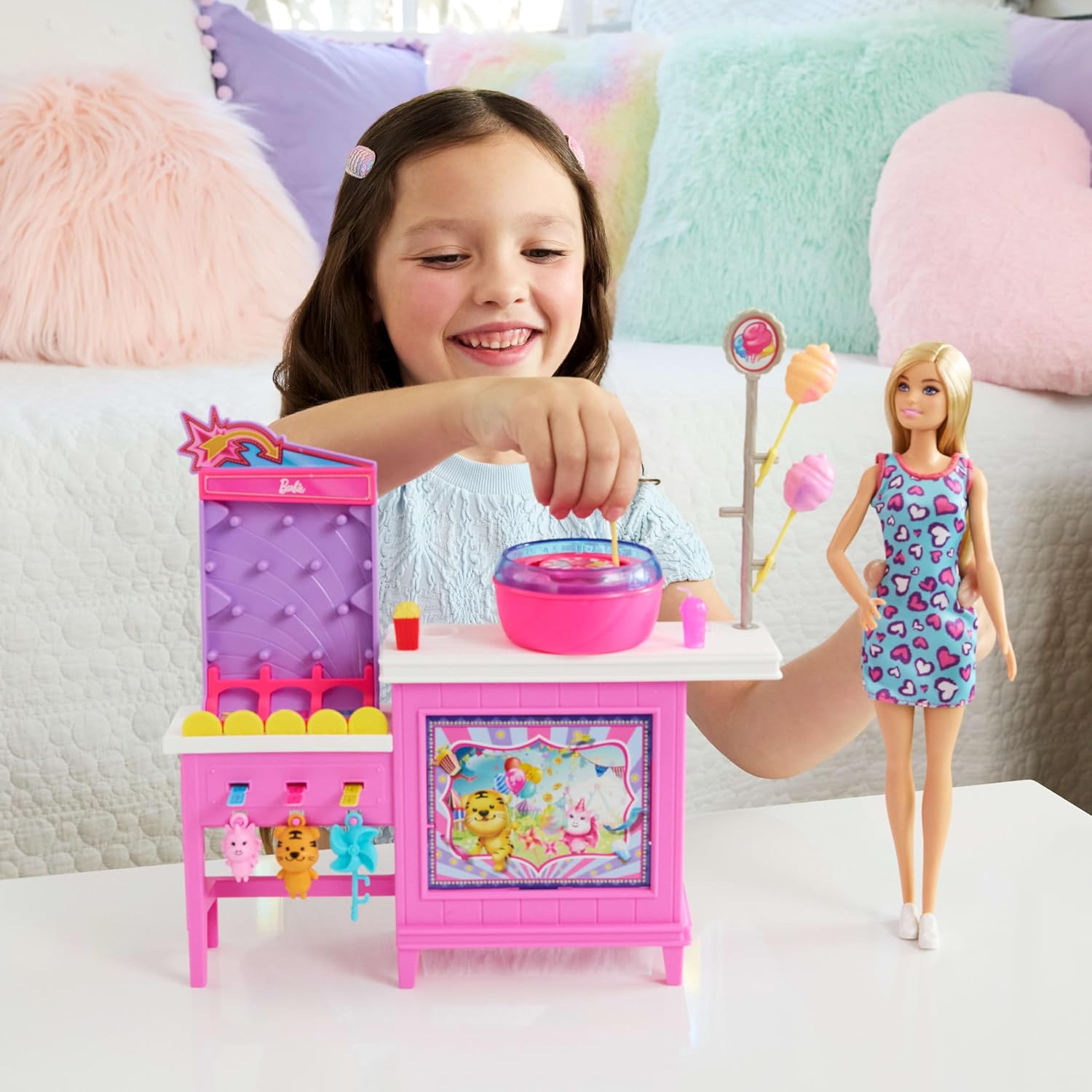 Barbie - Mysteries Cotton Candy & Games Playset (Jfv67)
