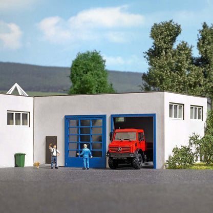 Busch - 1/87 Kl. Fahrzeughalle H0 (1/25) *