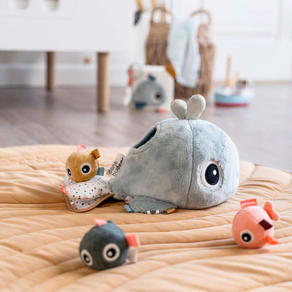 Done by Deer Gioco di nascondiglio Wally blu – divertente giocattolo motoriale promuove le capacità motorie – Montessori Baby Toy a partire dai 6 mesi, un regalo perfetto per bambini