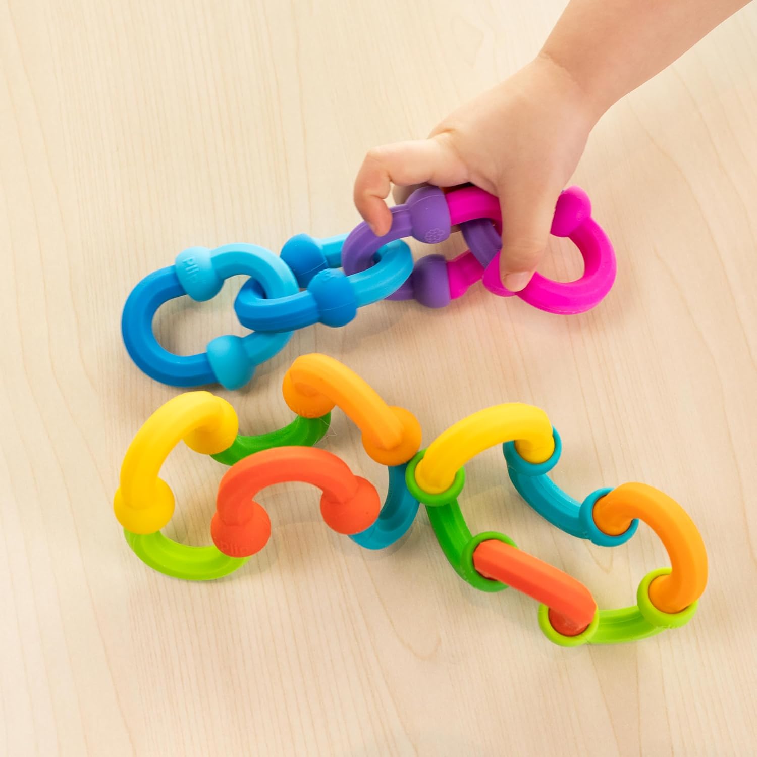 Fat Brain Toys Plip Links | Bendy Silicone Link Connector Toys that Close and Open with a Pop | Sensory Toys for Kids | Creative Building Toys,