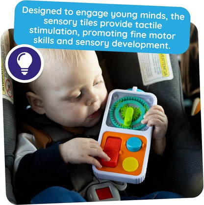 Fat Brain Toys PlayTab Go, draagbaar sensorisch activiteitenbord met klemring om aan luiertassen te bevestigen voor baby's en peuters vanaf 12 maanden
