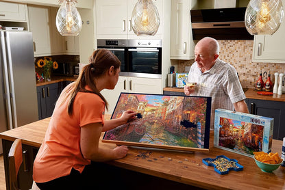 Ravensburger Home for Christmas 1000 piece Jigsaw Puzzle for Adults and Kids Age 12 and Up