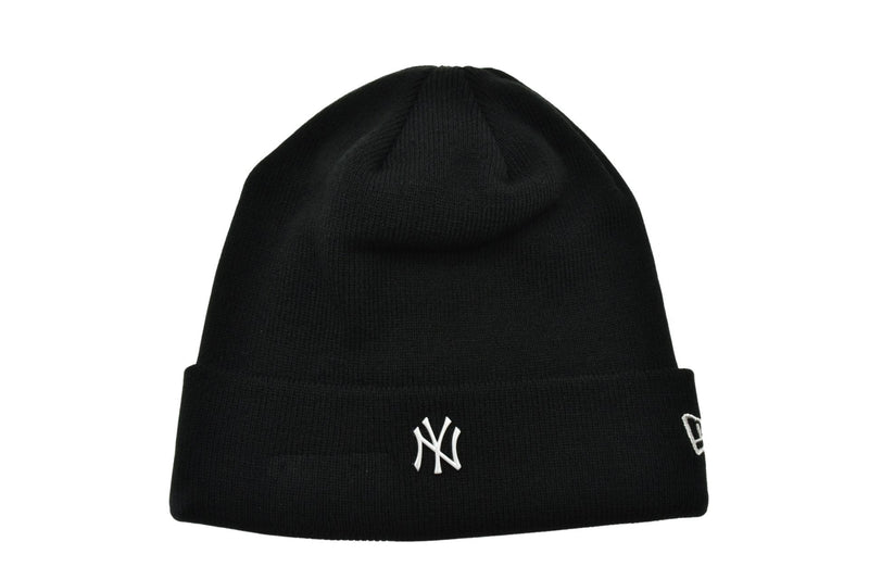 New Era Metallic Badge Cuffed Yankees Beanie (Black)