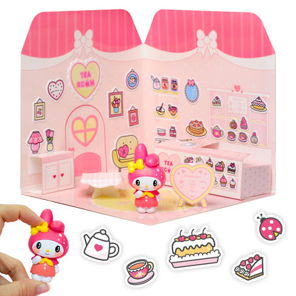 Playset My Melody Tea Room 40+ Stickers and 6cm Figurine | 3D House Restaurant Reusable Stickers | Kawaii Foodcourt Sticker House | Comansi