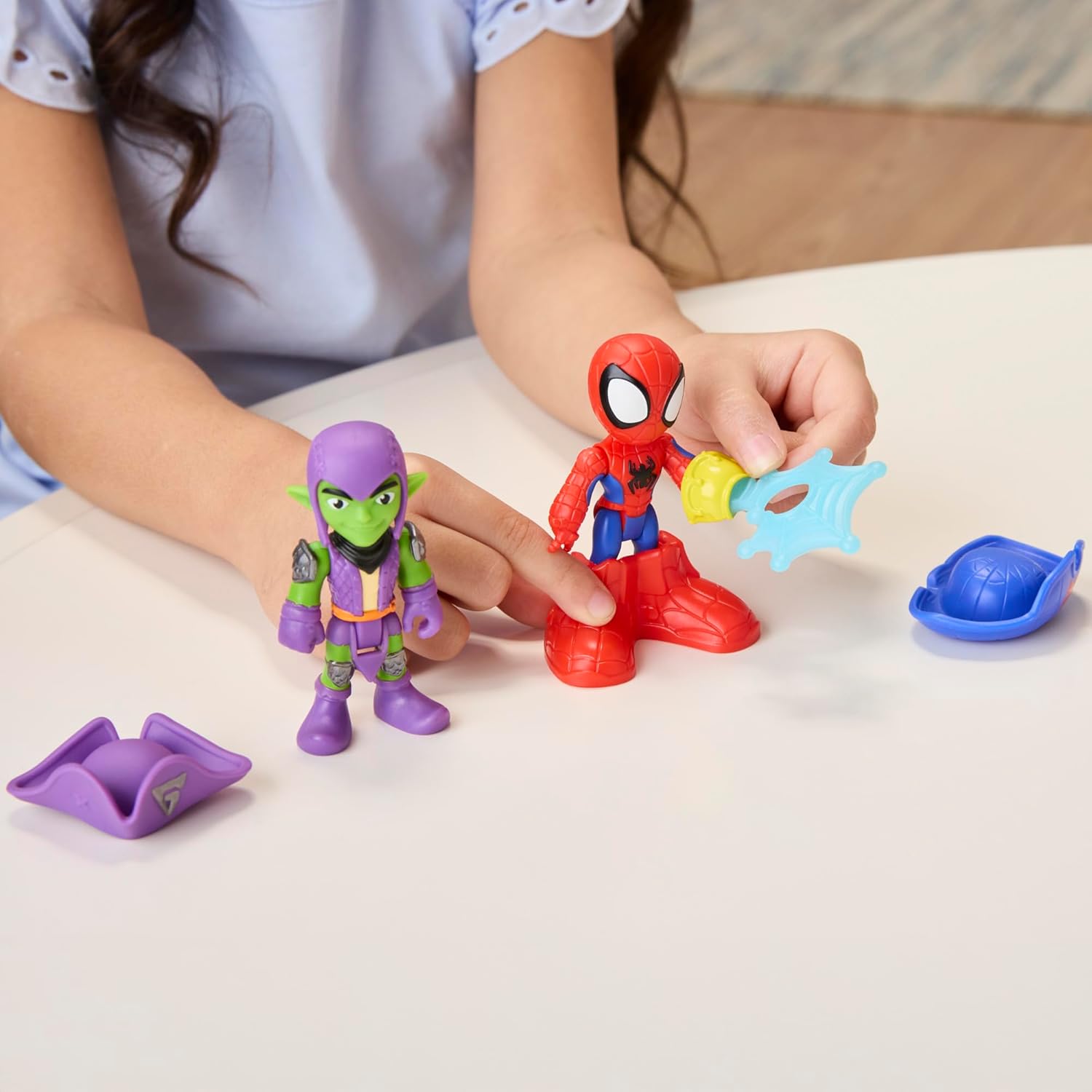 Marvel Spidey et Ses Amis Extraordinaires Water-Webs Bateau de Pirates Bulles et Toiles, Rouge, Vert.