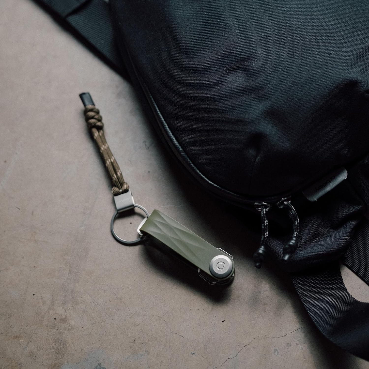 Orbitkey - Urban Loop Keychain - Olive