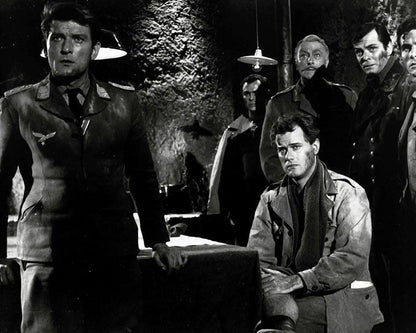 Neunzig Nächte und ein Tag, Packendes Kriegsdrama mit absoluter Starbesetzung (Pidax Film-Klassiker