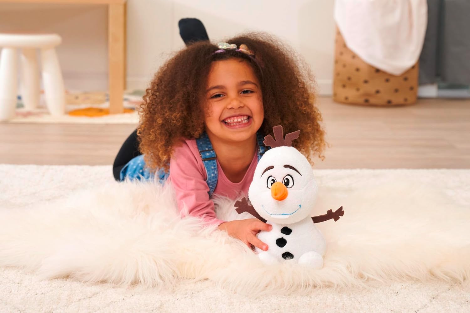 Disney Olaf, 23 cm plush figure, suitable for children from the first months of life