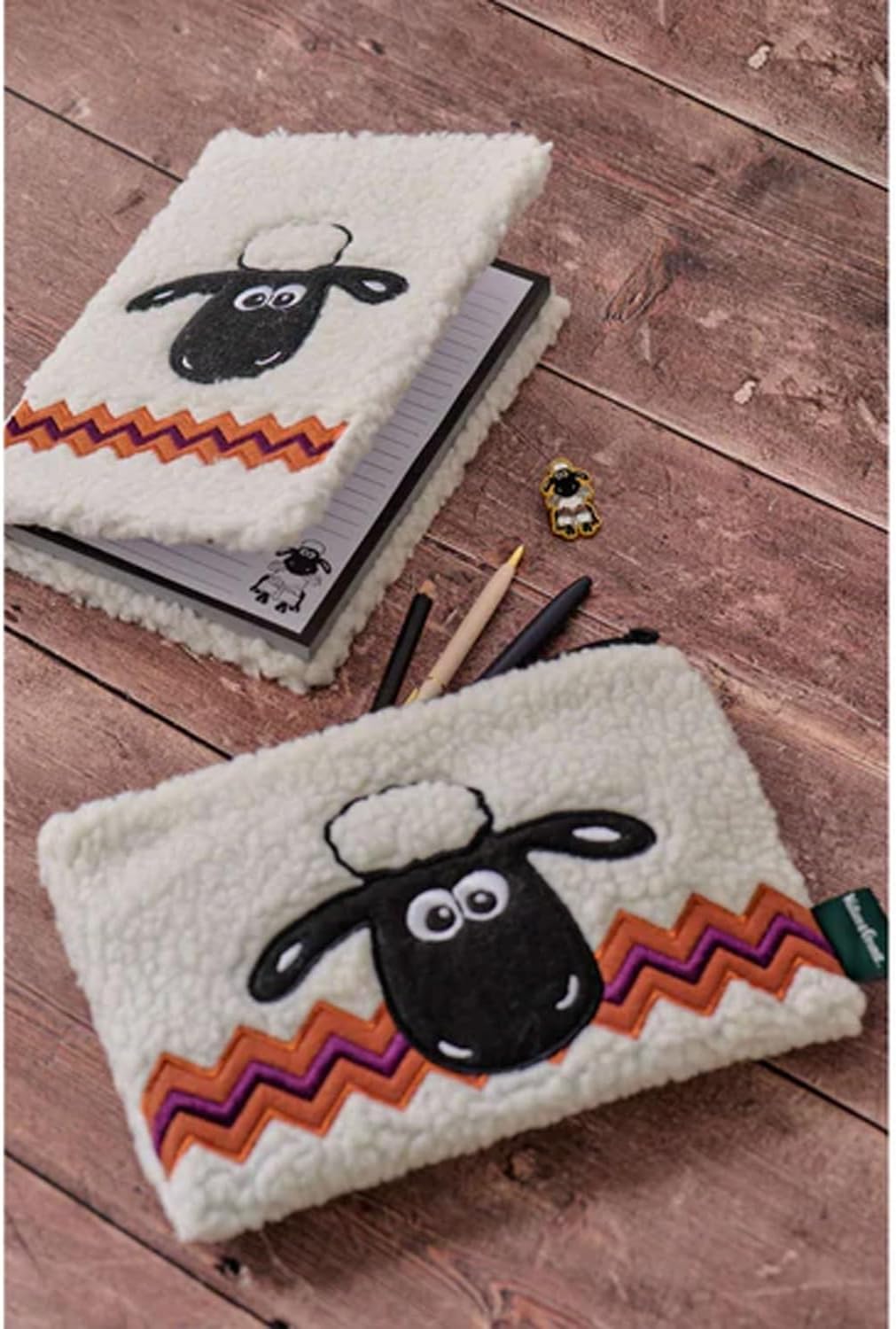 Aardman: Half Moon Bay - Shaun The Sheep (Pouch Plush (16Cm X 24Cm) / Borsetta)