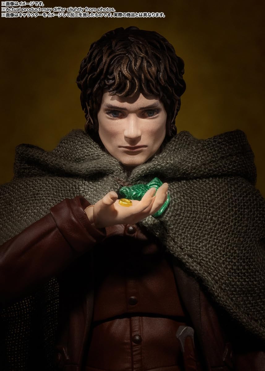 TAMASHII NATIONS Frodo Baggins & Gollum Figures 12 & 5cm The Lord of The Rings: The Fellowship of The Ring