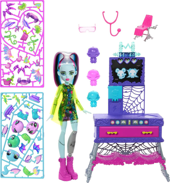 Monster High Make-A-Monster Pet Playset, Frankie Stein Doll and 30+ Accessories for Countless Pet Combos, Mad Science Lab Furniture, JBF18