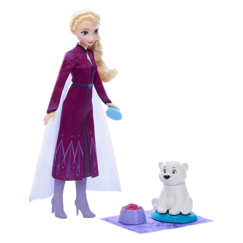Mattel Disney Frozen Elsa Muñeca de moda y osito con 4 accesorios como cama y manta para el animal, inspirado en 'Animals of Arendelle', JFG16
