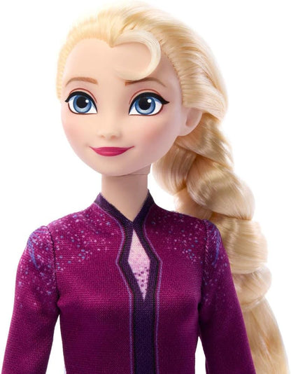 Mattel Disney Frozen Elsa Muñeca de moda y osito con 4 accesorios como cama y manta para el animal, inspirado en 'Animals of Arendelle', JFG16