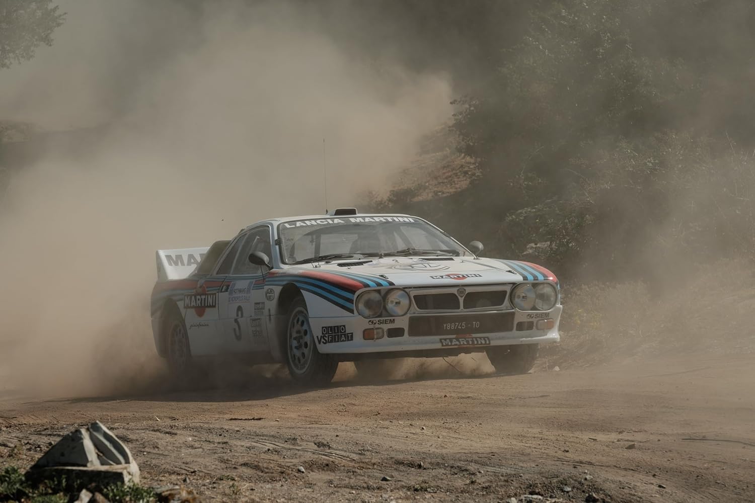 Race for glory