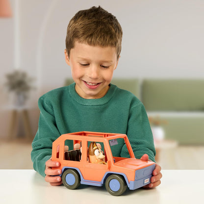 Bluey Heeler Family Road Trip 4WD Vehicle, Includes Articulated Chilli Figure, With Open Roof To Easily Fit 4 Figures Inside, Ideal for all 2.5 Inch Figures (Sold Separately