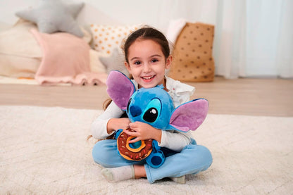 Disney Stitch mit Doughnut, 25cm Plüschfigur, ab den ersten Lebensmonaten geeignet