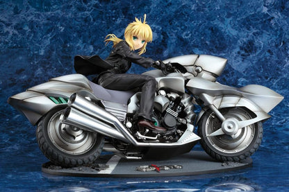 Fate/Zero: Saber and Saber Motored Cuirassier 1:8 Scale PVC Figure