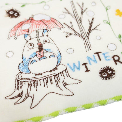 My Neighbor Totoro Mini Towel Wreath Of Nuts 25 X 25 Cm