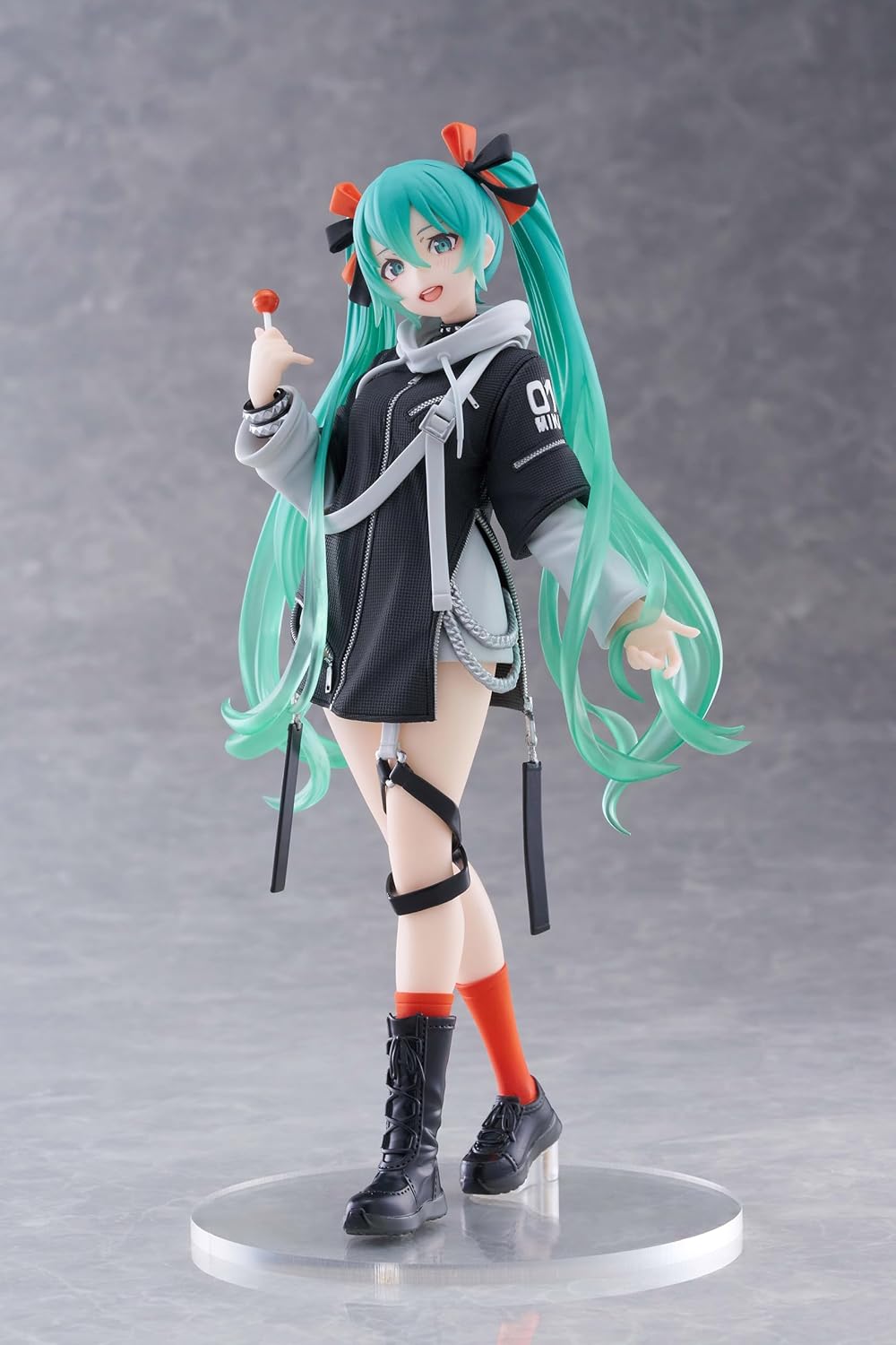 TAITO-Hatsune Miku Figure - Fashion (Punk Ver.