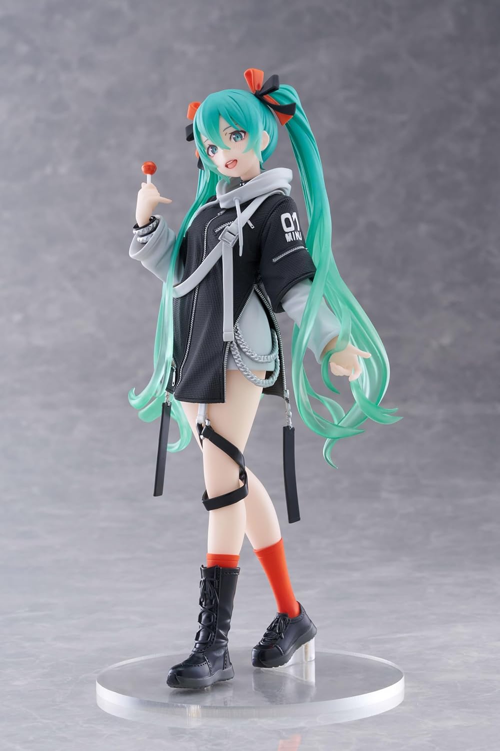 TAITO-Hatsune Miku Figure - Fashion (Punk Ver.