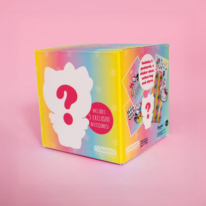 Comansi Mystery Collectable Figure with 5 Exclusive Hello Kitty and Friends Accessories
